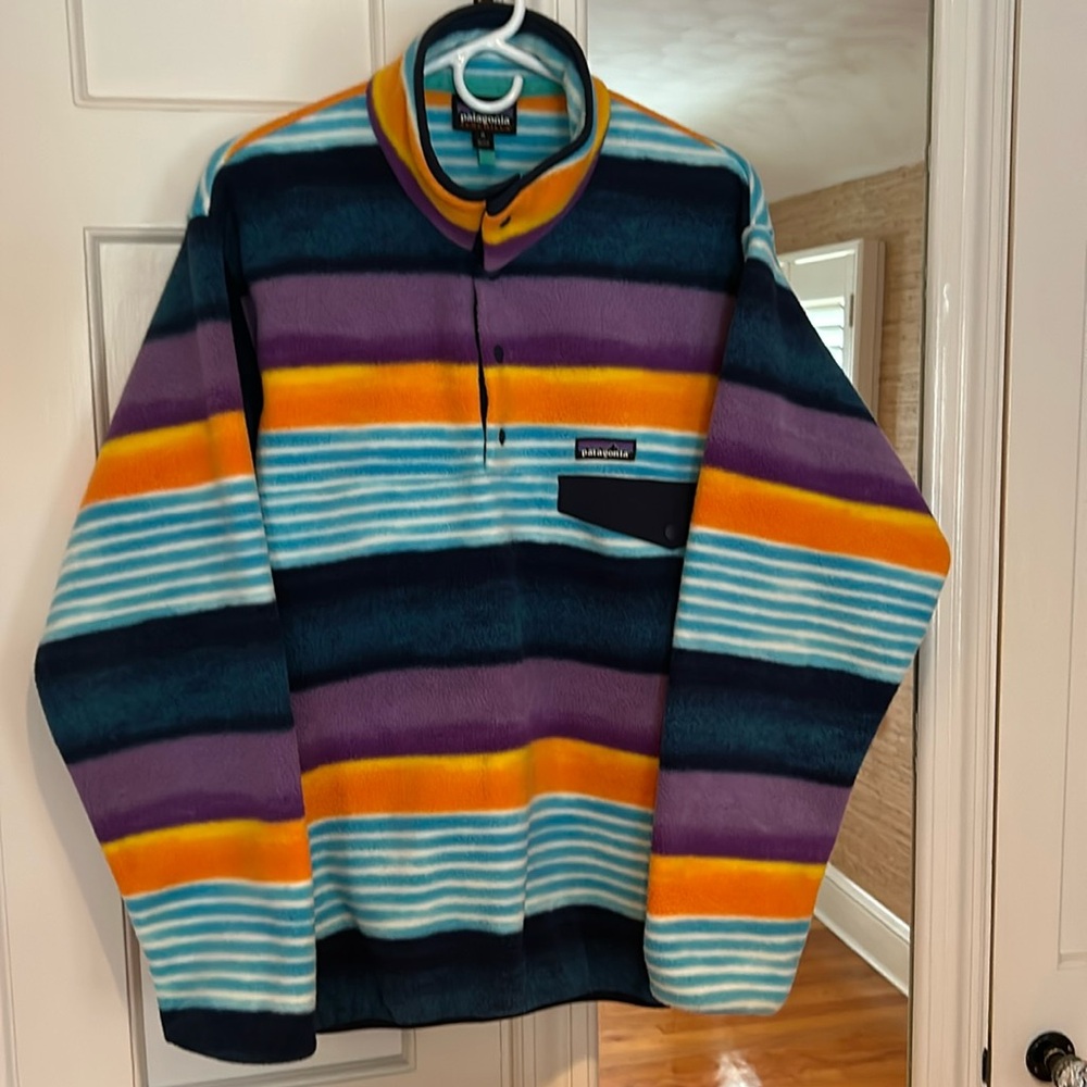 Patagonia men’s medium multi stripe fleece 1/4 zip jacket